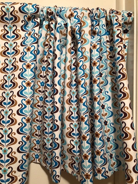 HANDMADE BLUE AND BROWN FLORAL LATTICE VALANCE ,41 X 15 INCHES