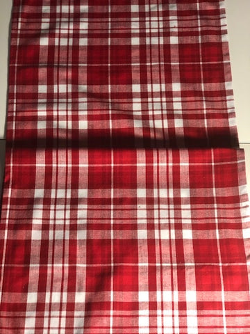 HANDMADE RED AND WHITE PLAID CHRISTMAS TABLE RUNNER 15 x ,71 inches